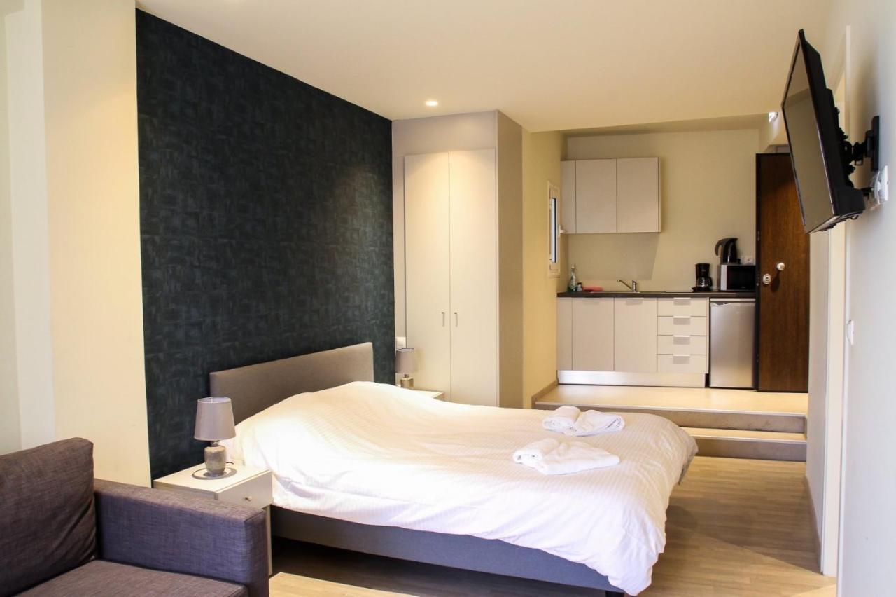 Pallados Suites Aten Exteriör bild