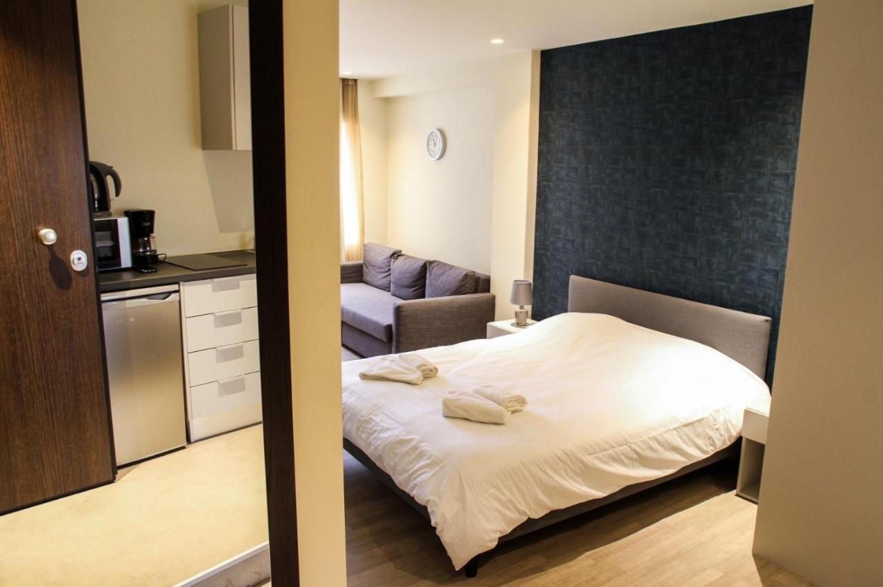 Pallados Suites Aten Exteriör bild
