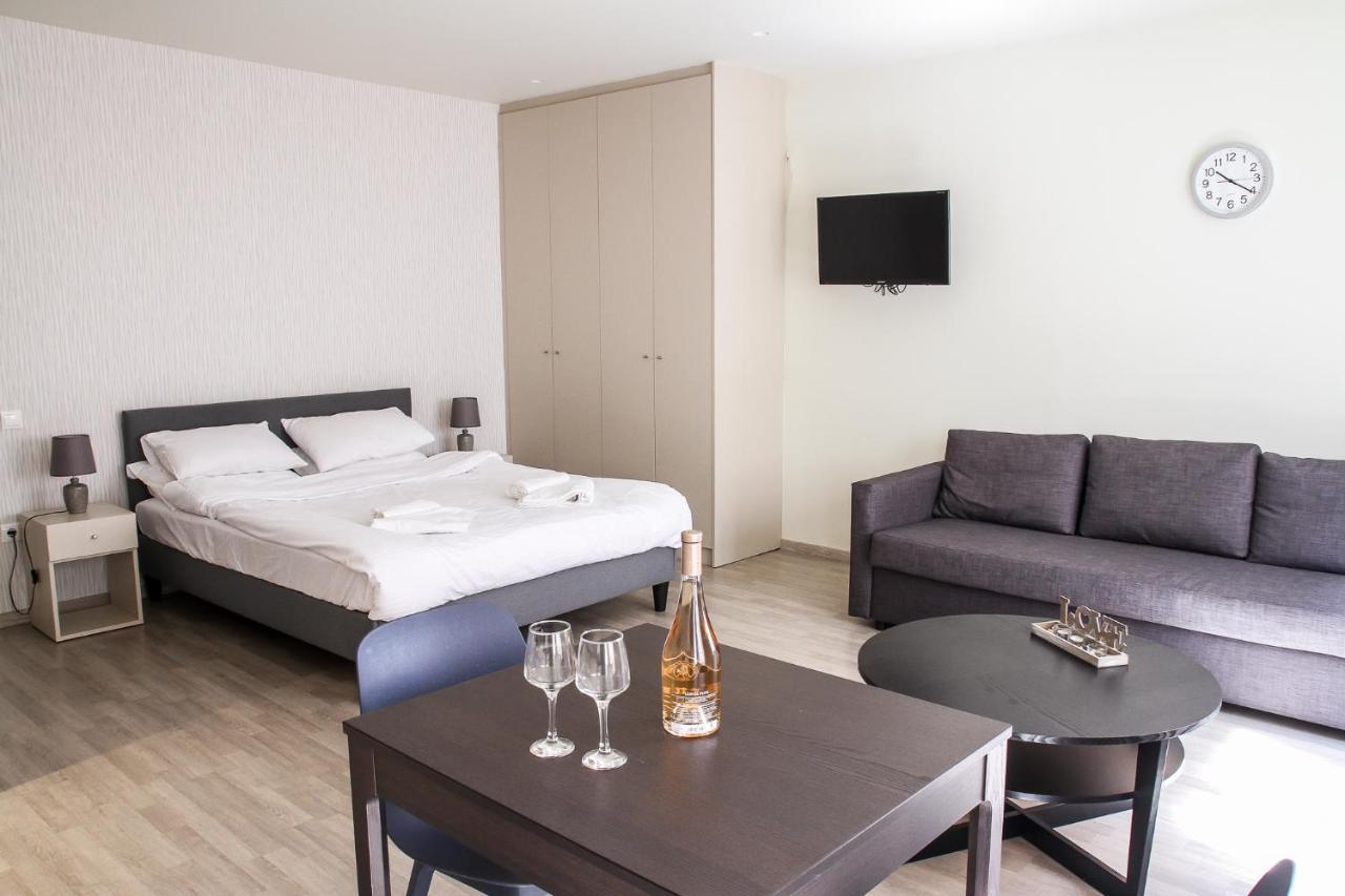 Pallados Suites Aten Exteriör bild