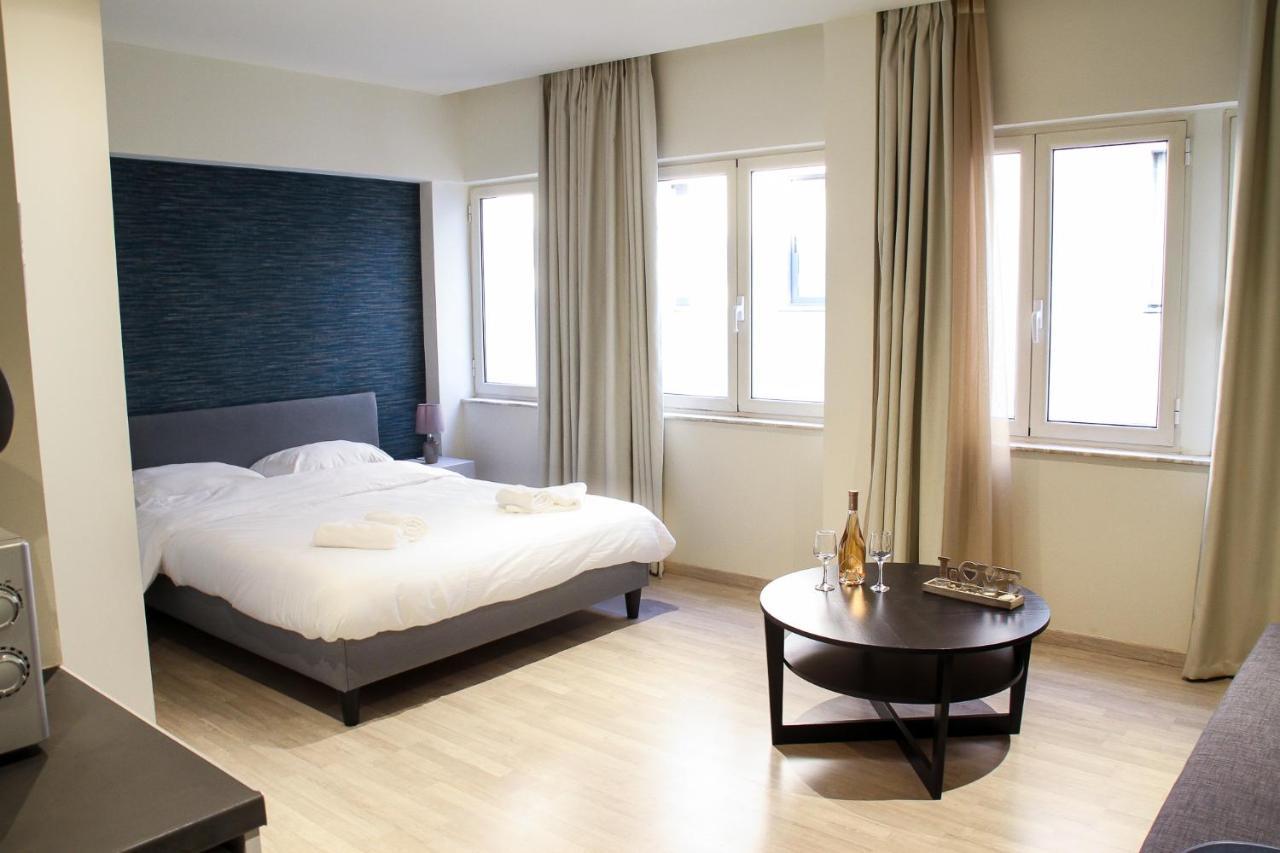 Pallados Suites Aten Exteriör bild