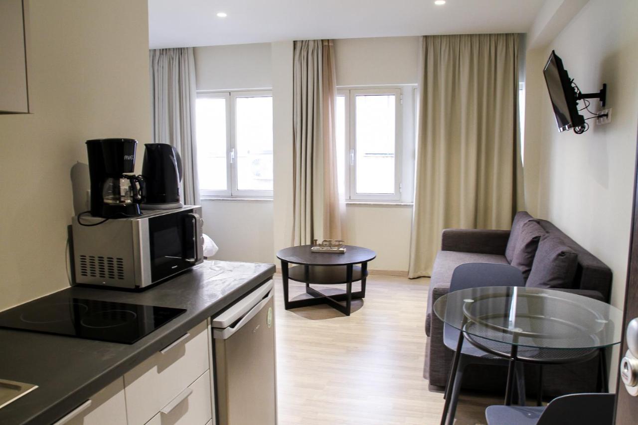 Pallados Suites Aten Exteriör bild