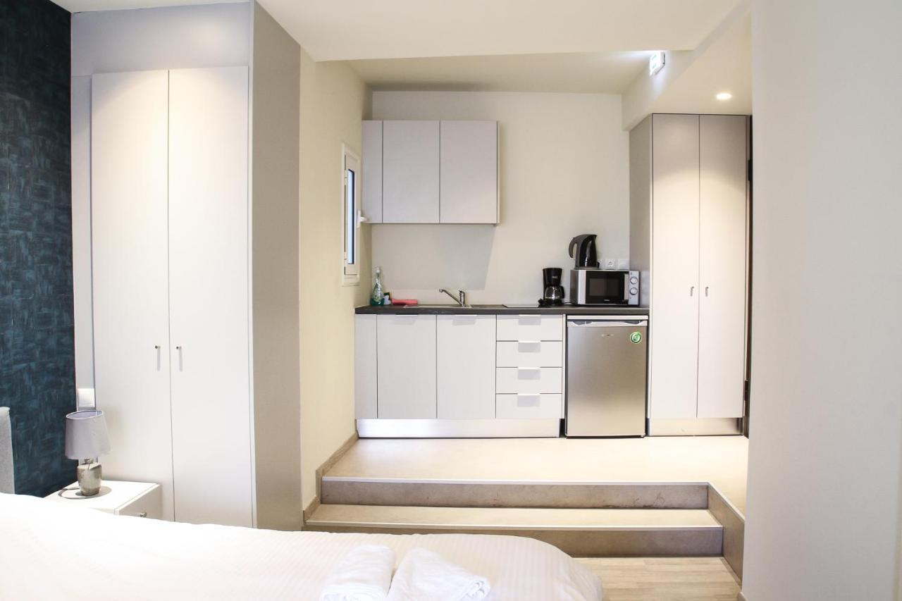 Pallados Suites Aten Exteriör bild