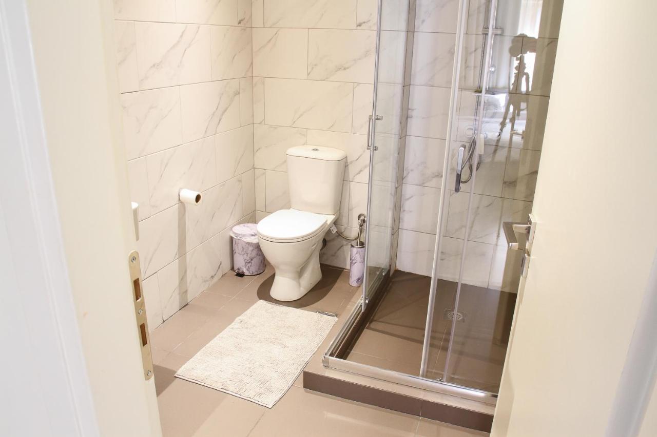 Pallados Suites Aten Exteriör bild