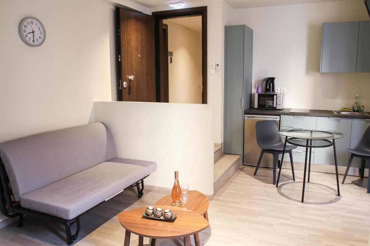 Pallados Suites Aten Exteriör bild
